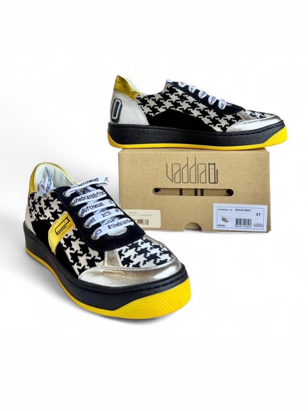 Houndstooth Pattern Women's Sneakers in Black & Yellow